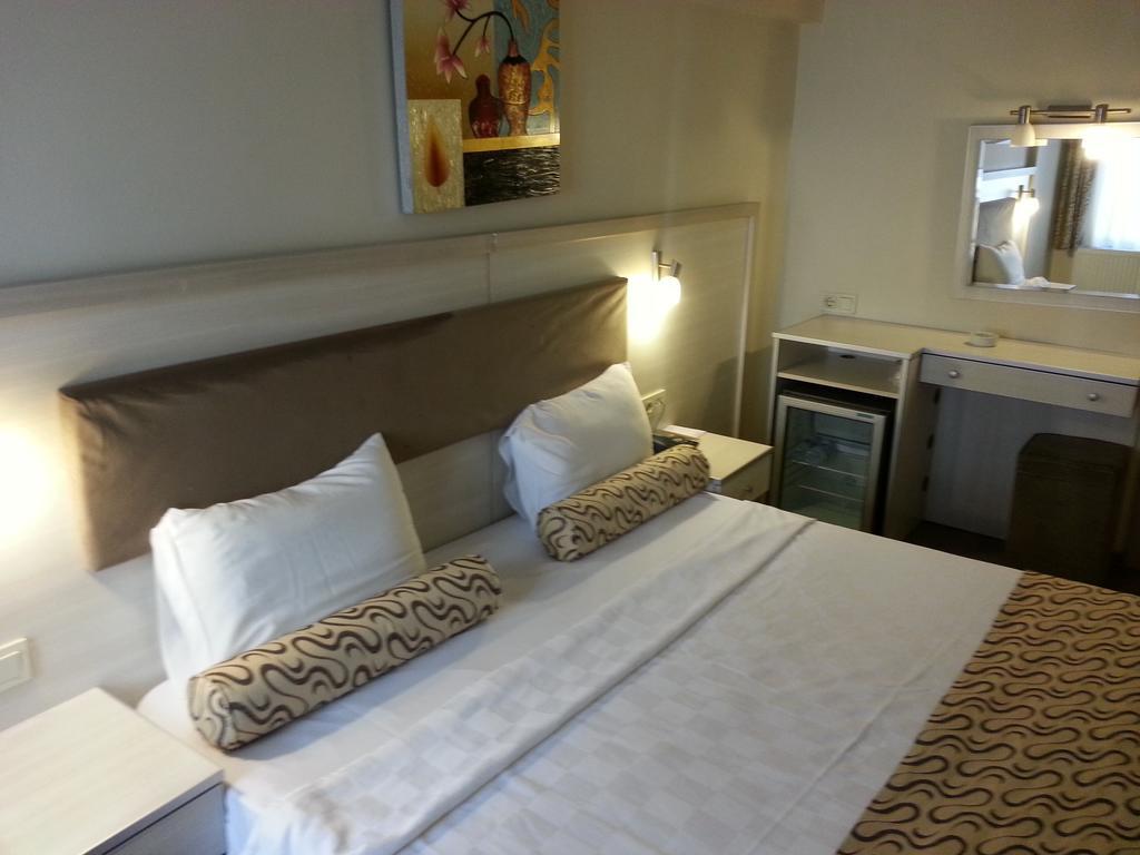 Grand Zeybek Hotel Esmirna Exterior foto